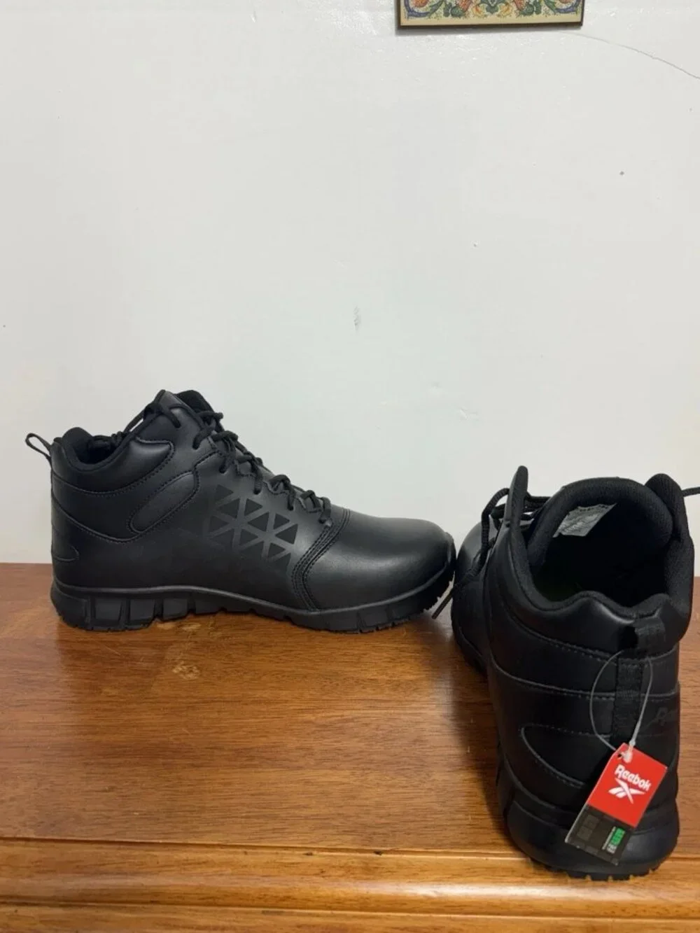 Share Reebok RB3204 Work Boots Men’s 13W EH SR Black Leather Safety Shoes New